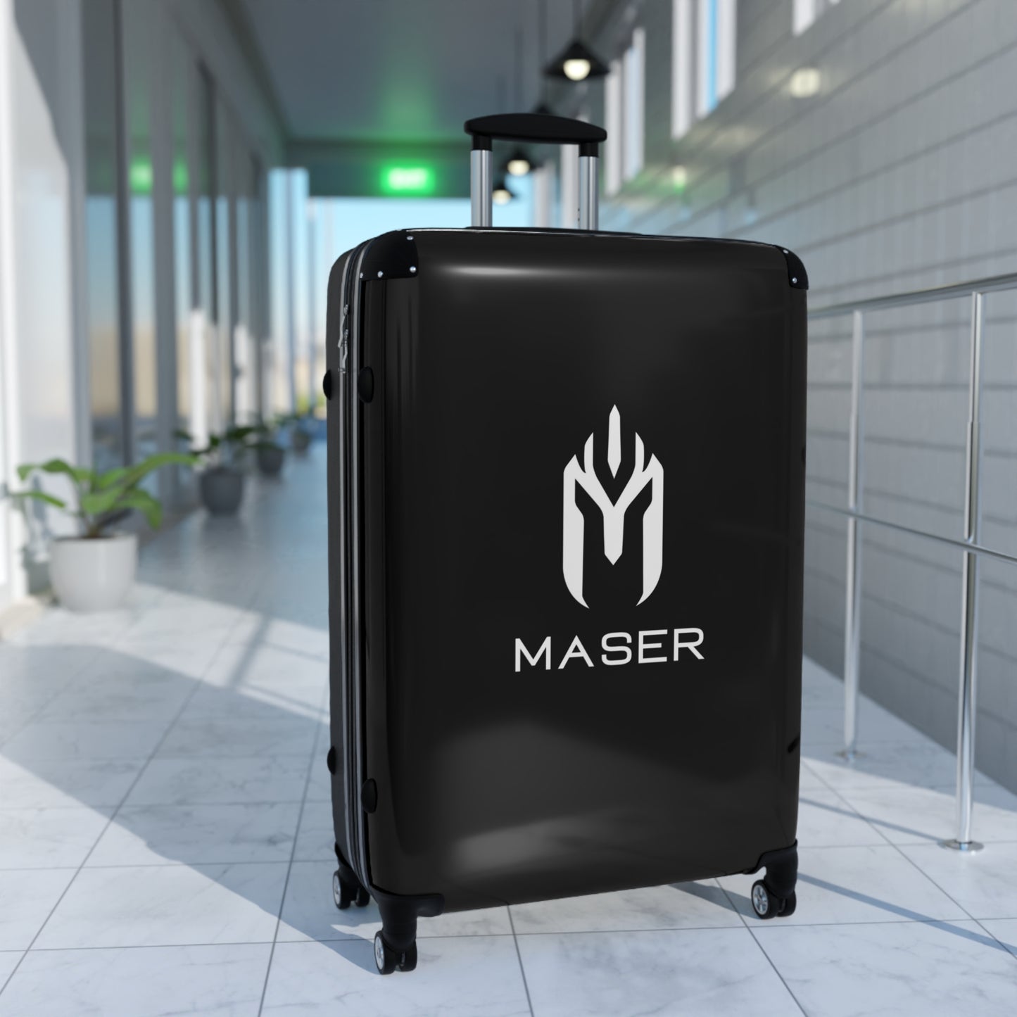 Maser Black Hardshell Suitcase - Stylish Travel Luggage for Adventurers