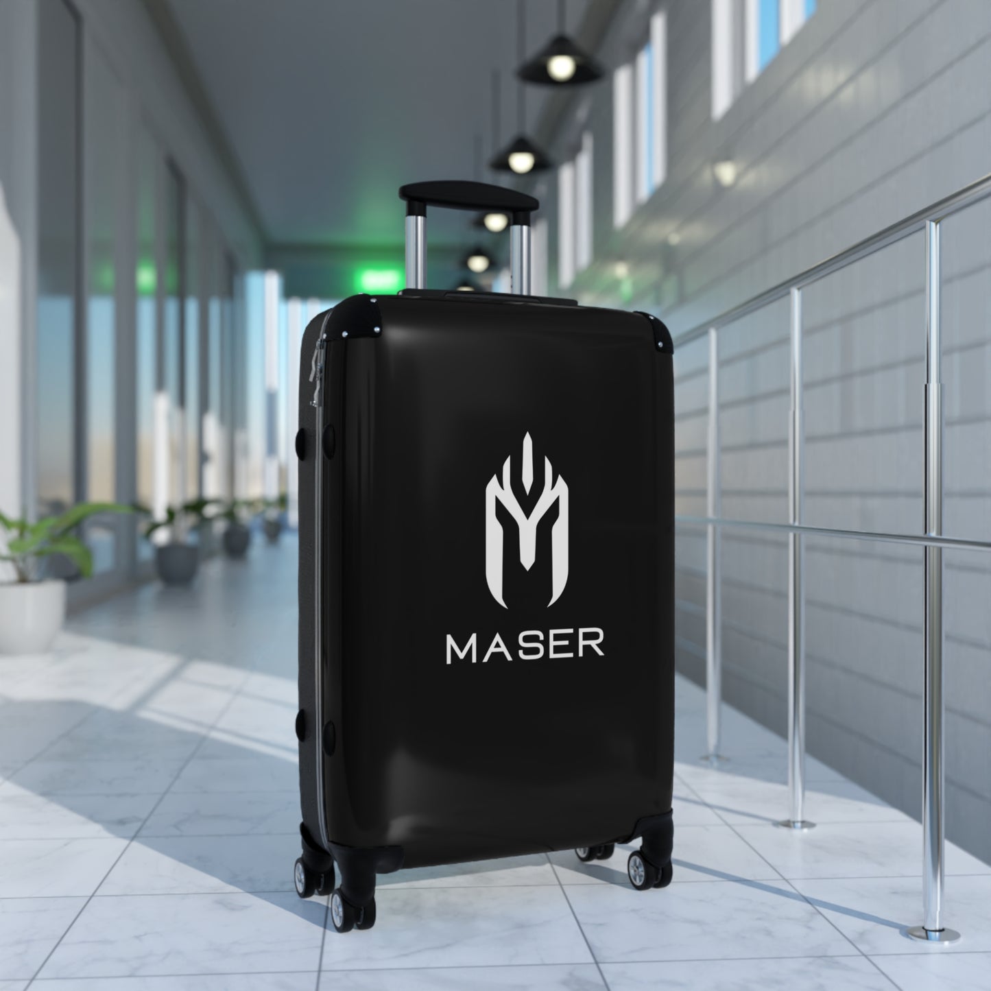 Maser Black Hardshell Suitcase - Stylish Travel Luggage for Adventurers